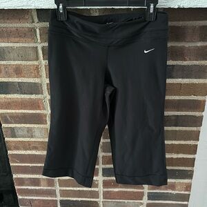 Womens Nike Active Capri, Size S, Black